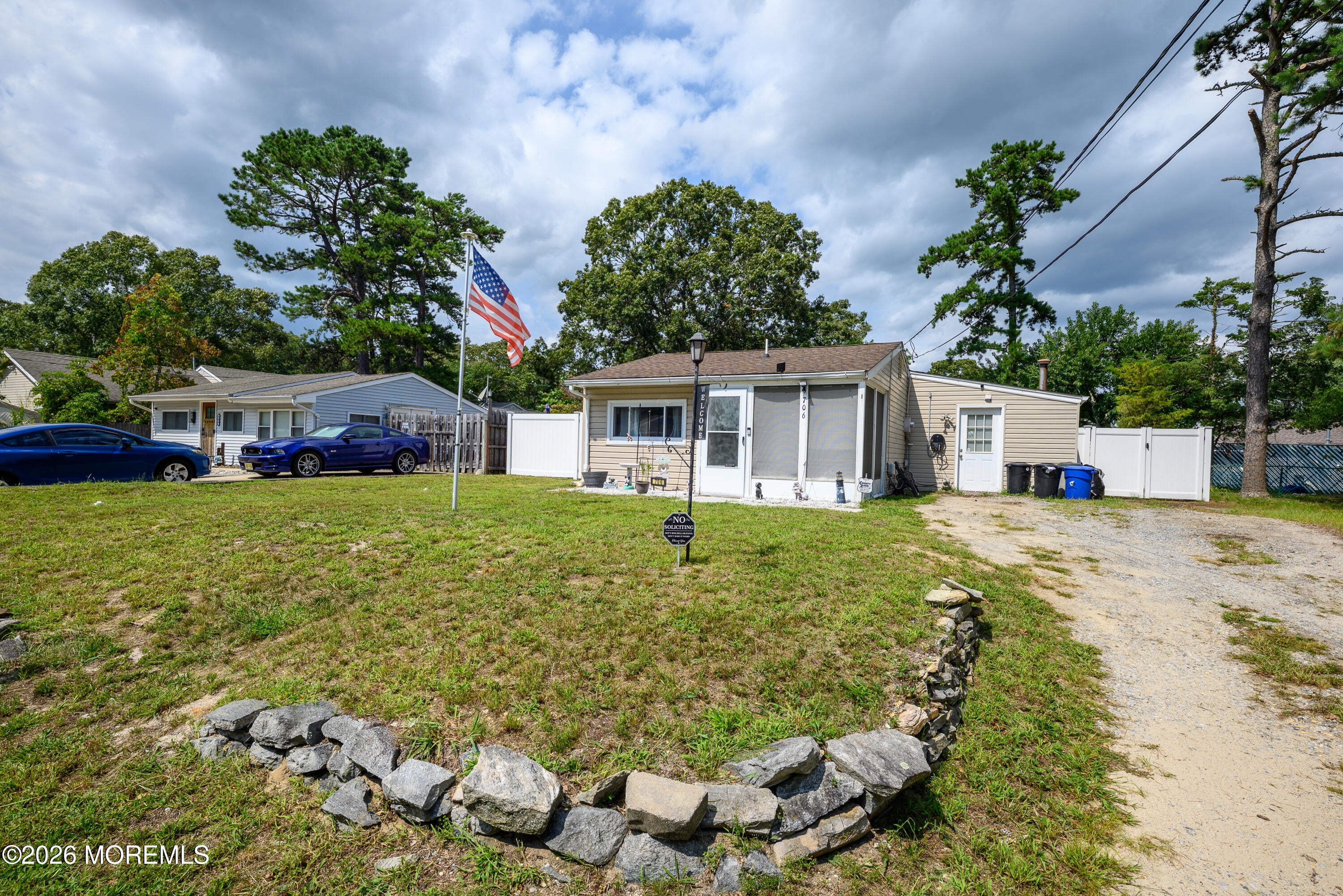 706 Tampa Road - Photo 2