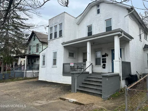 MLS: 22509701