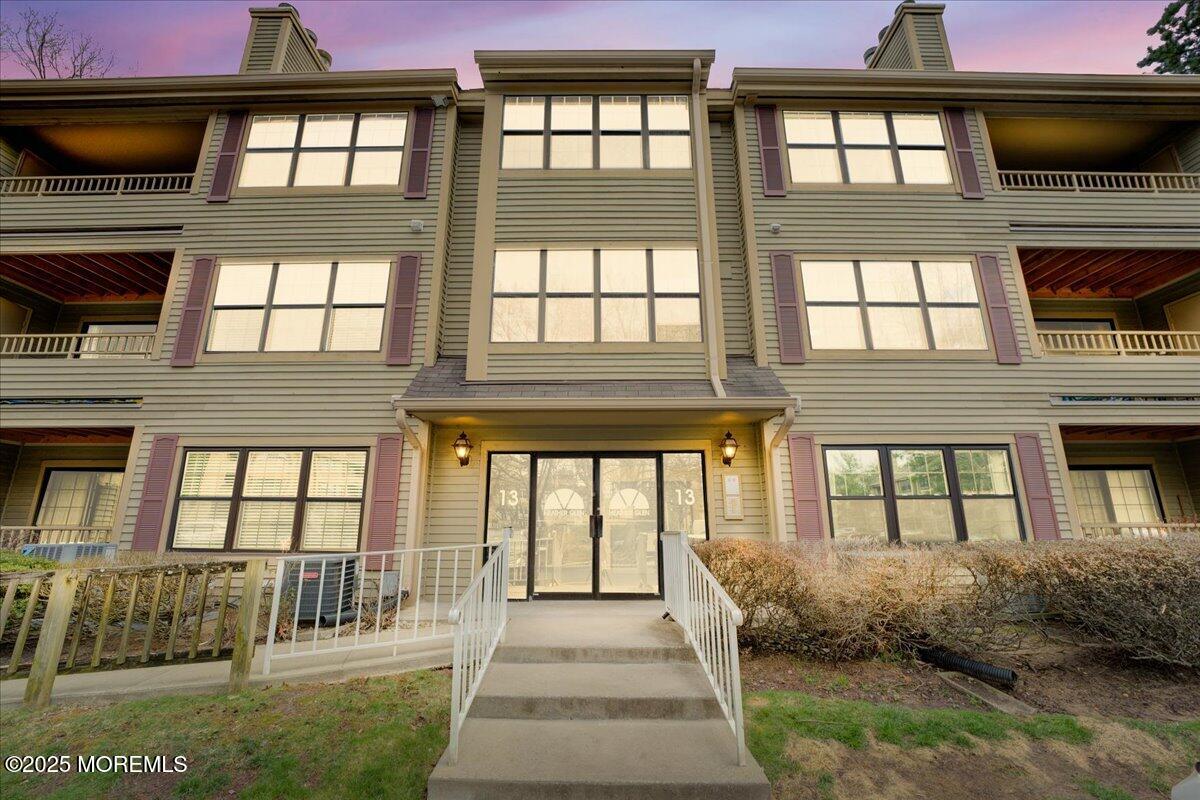 1311 Stoneridge Circle #1311, Helmetta, New Jersey image 2