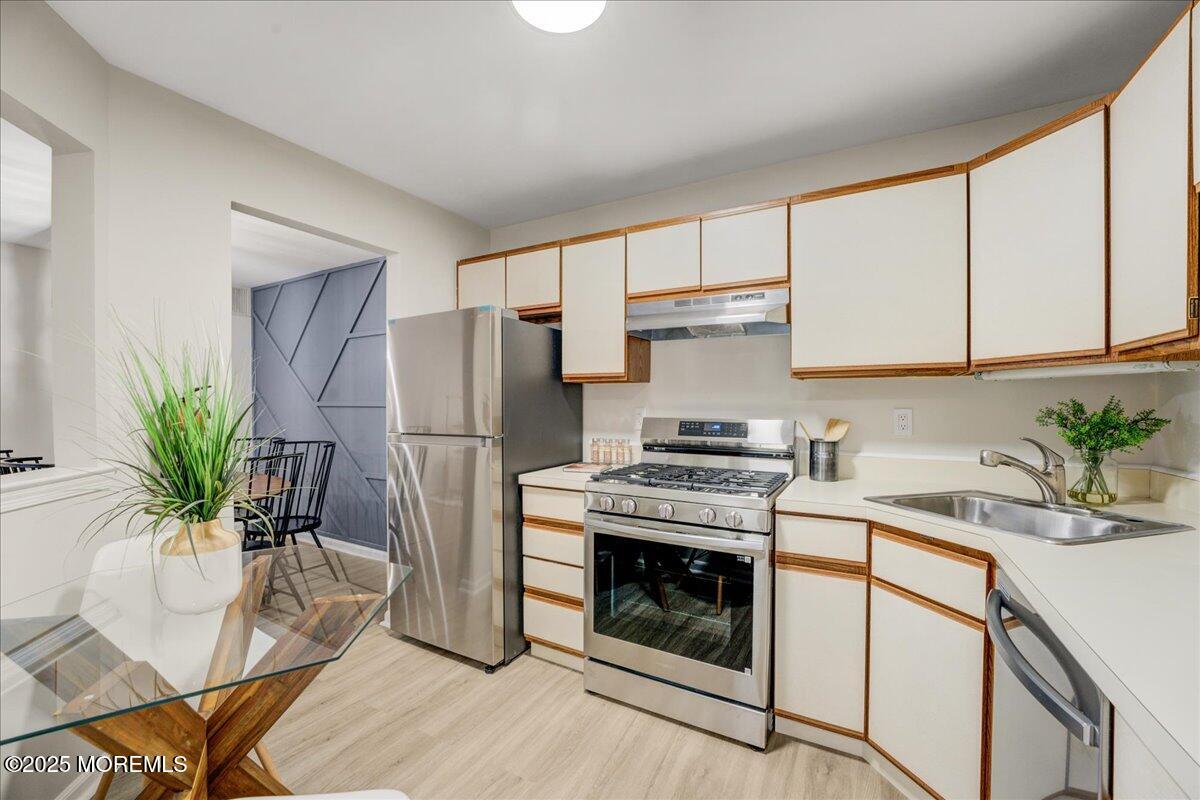 1311 Stoneridge Circle #1311, Helmetta, New Jersey image 4