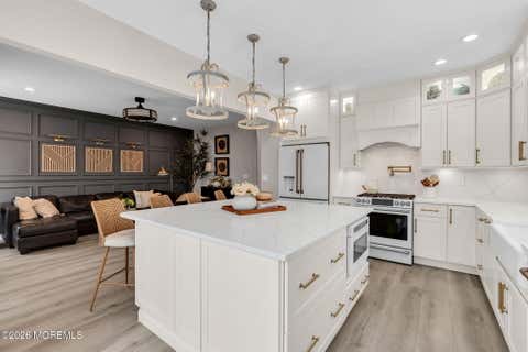 Condo For Sale - 24 Smock Court<br/> Manalapan, NJ 07726