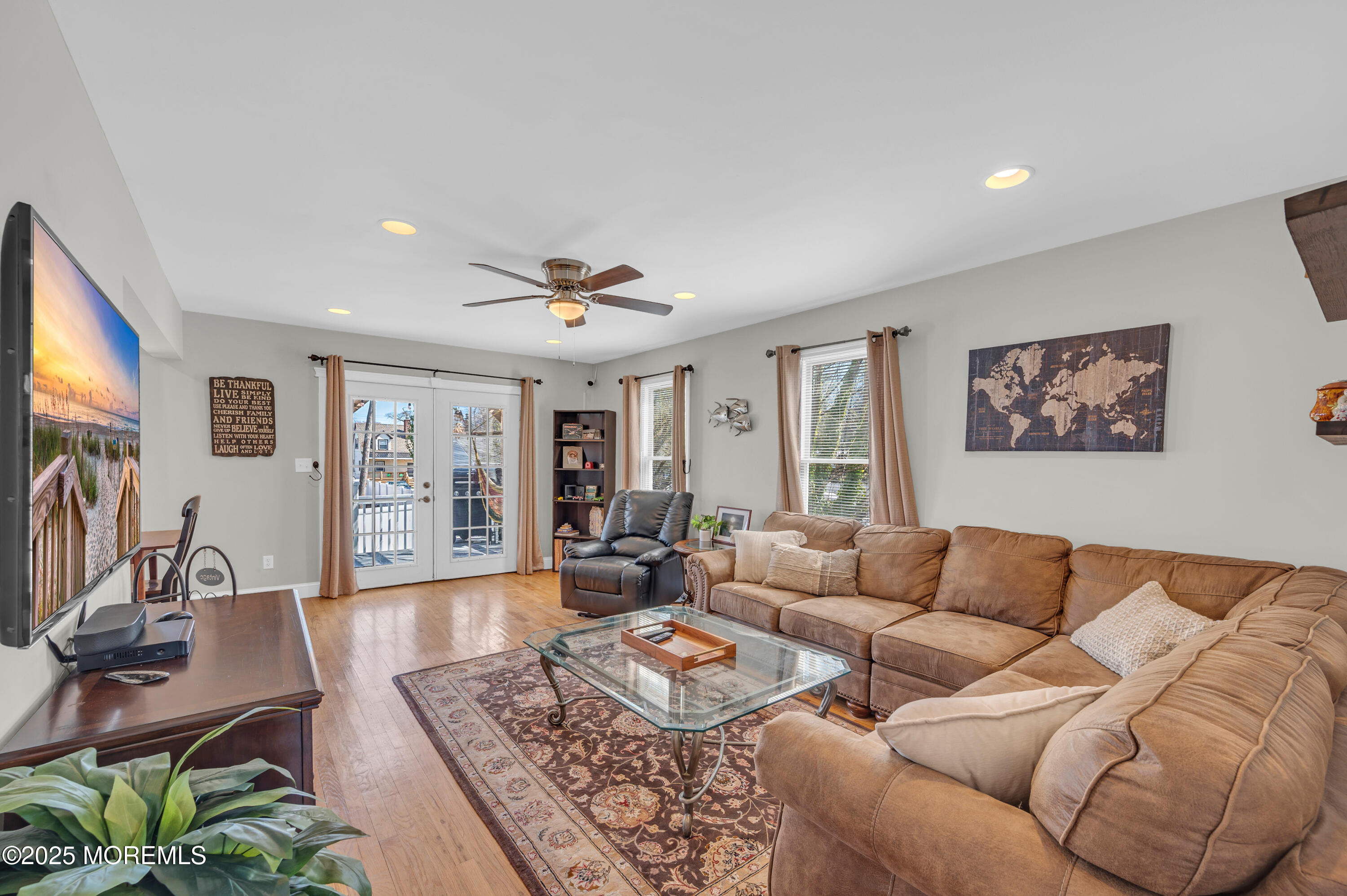 136 Oak Avenue, Island Heights, New Jersey image 25