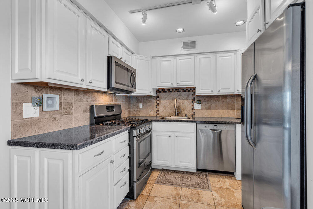441 E Bay Avenue #8, Barnegat, New Jersey image 18