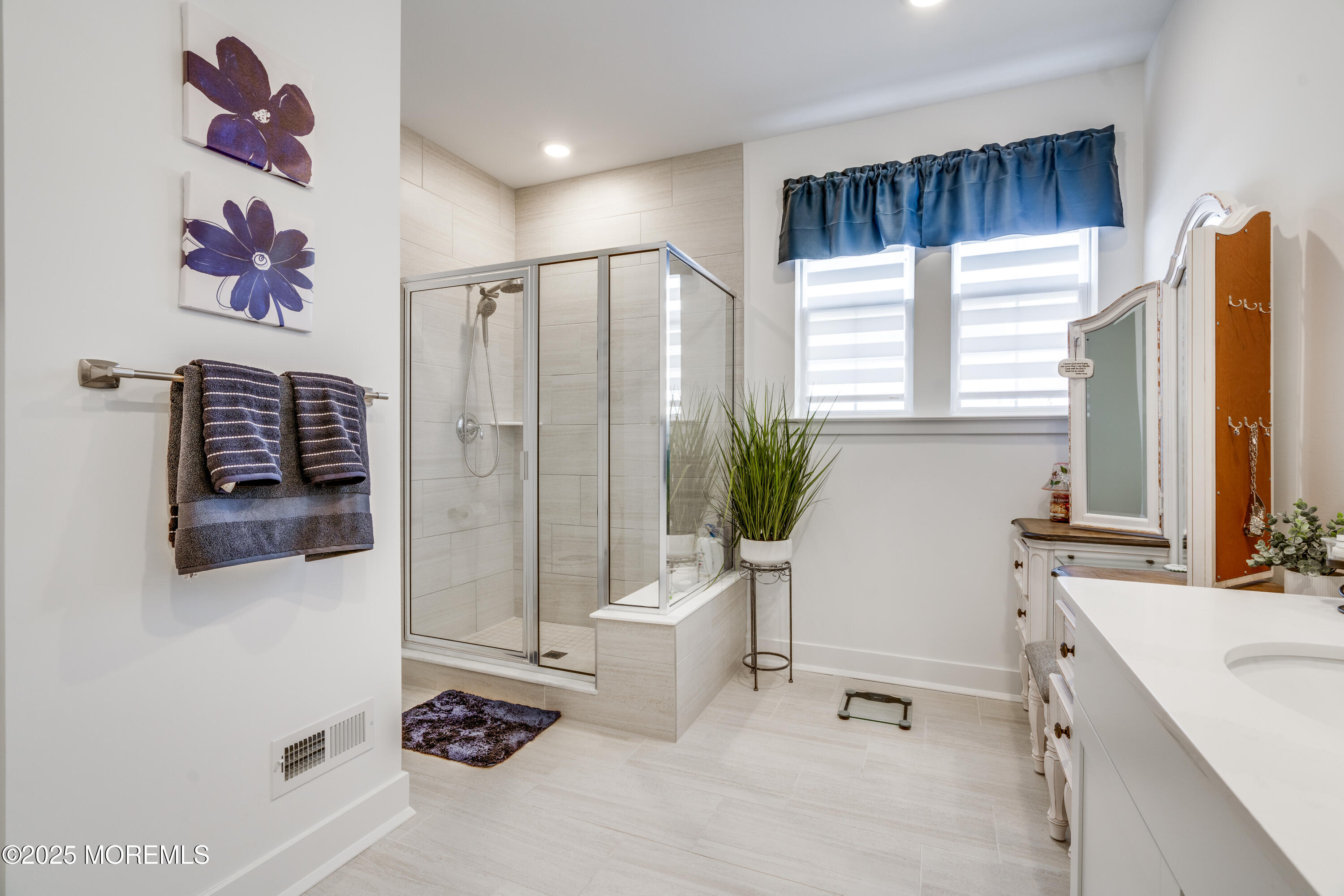 22 Keeneland Road, New Egypt, New Jersey image 5