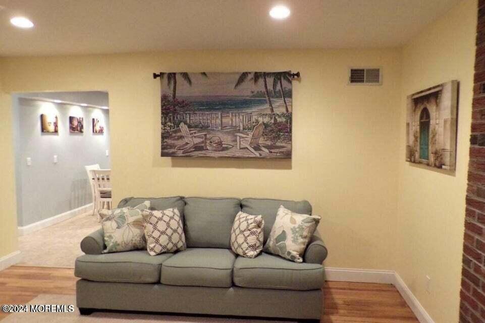118 Lincoln Avenue 1st Floor