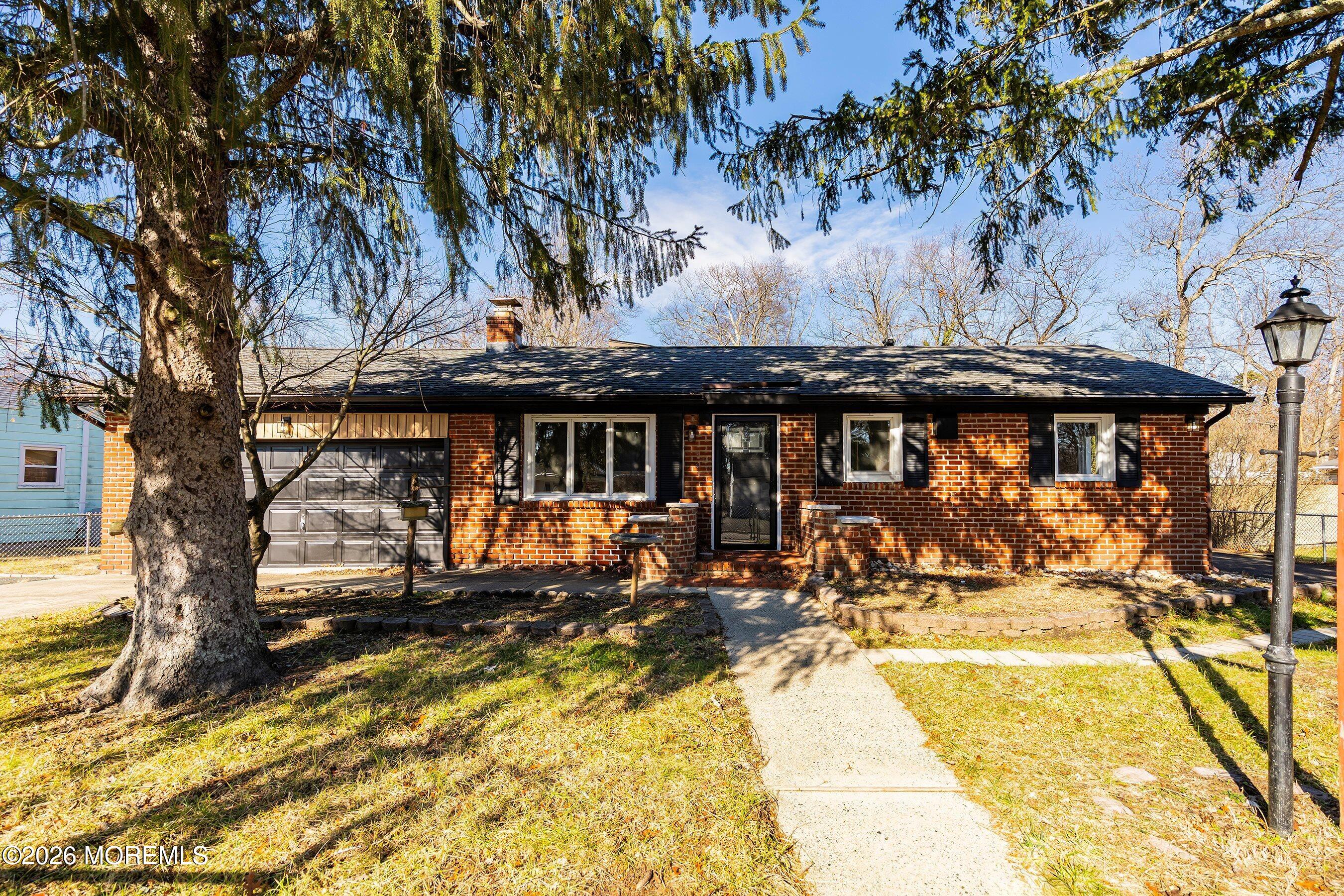 215 Sunset Lane