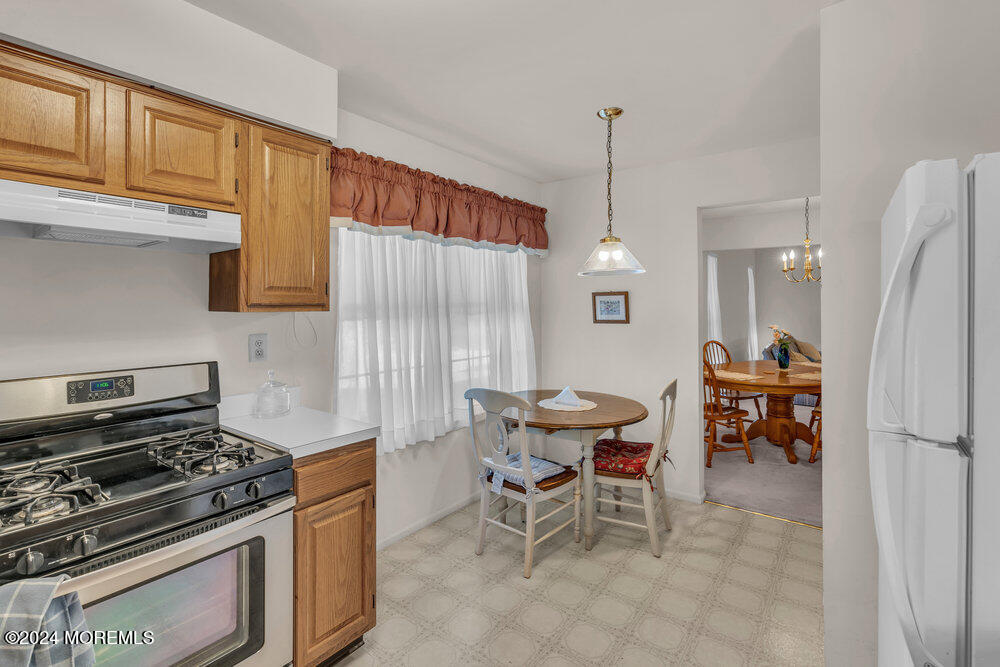 51 Christopher Court #8, Freehold, New Jersey image 17