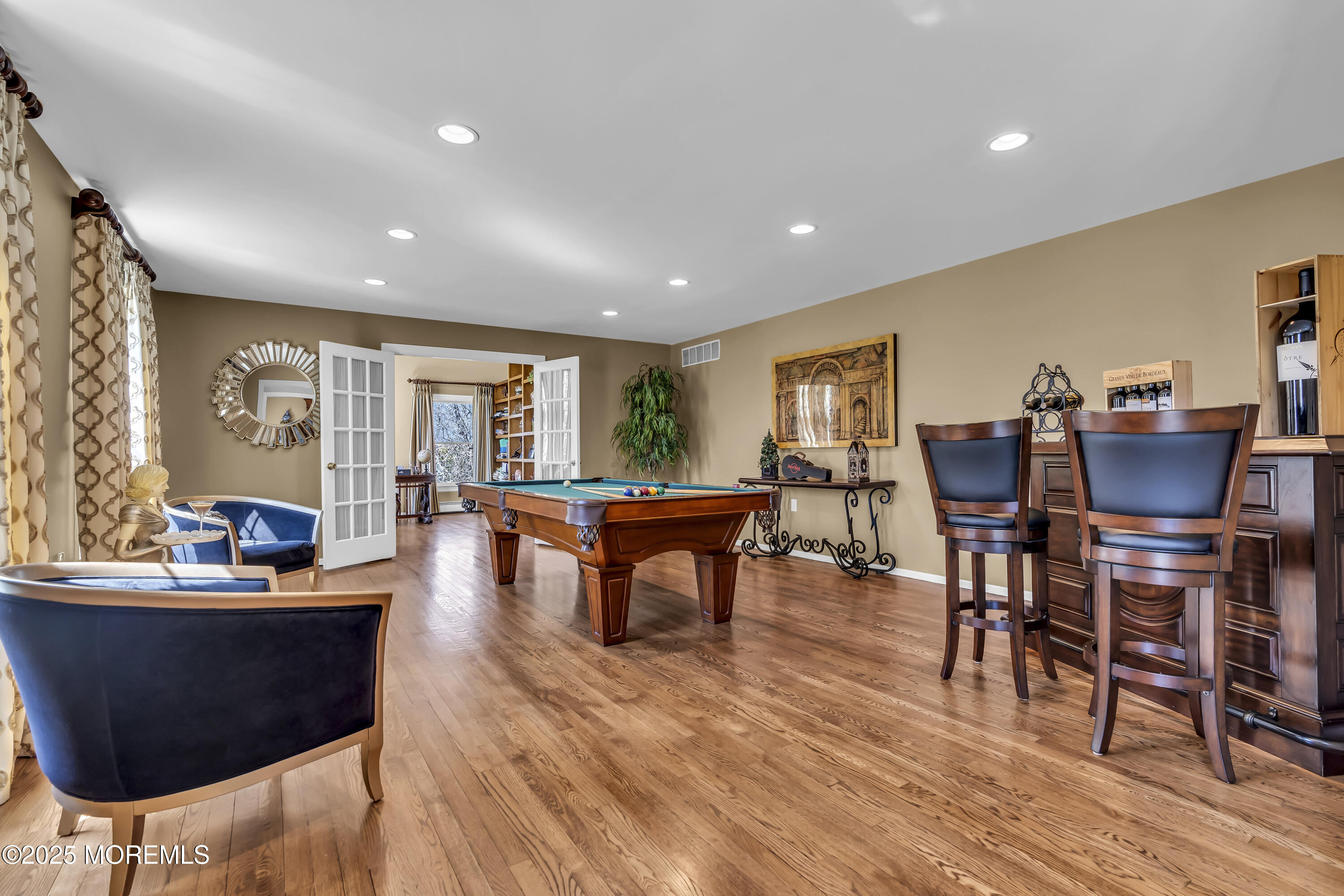5 Shira Lane, Manalapan, New Jersey image 12
