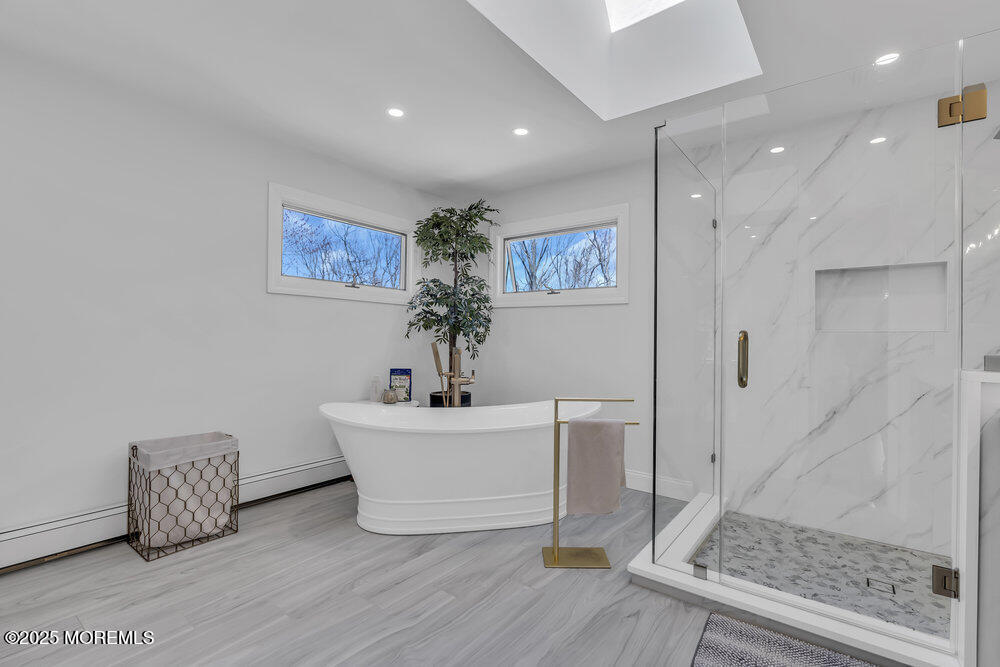 5 Shira Lane, Manalapan, New Jersey image 38