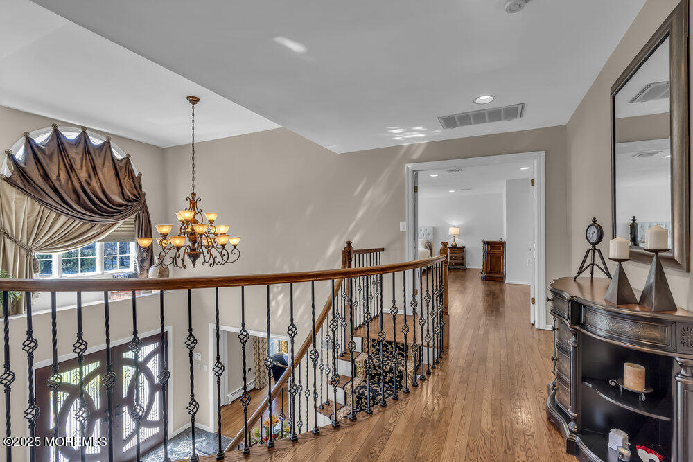 5 Shira Lane, Manalapan, New Jersey image 30
