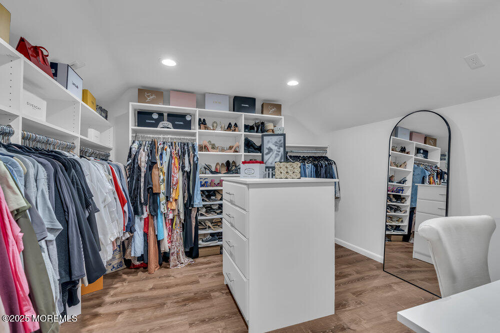 5 Shira Lane, Manalapan, New Jersey image 35