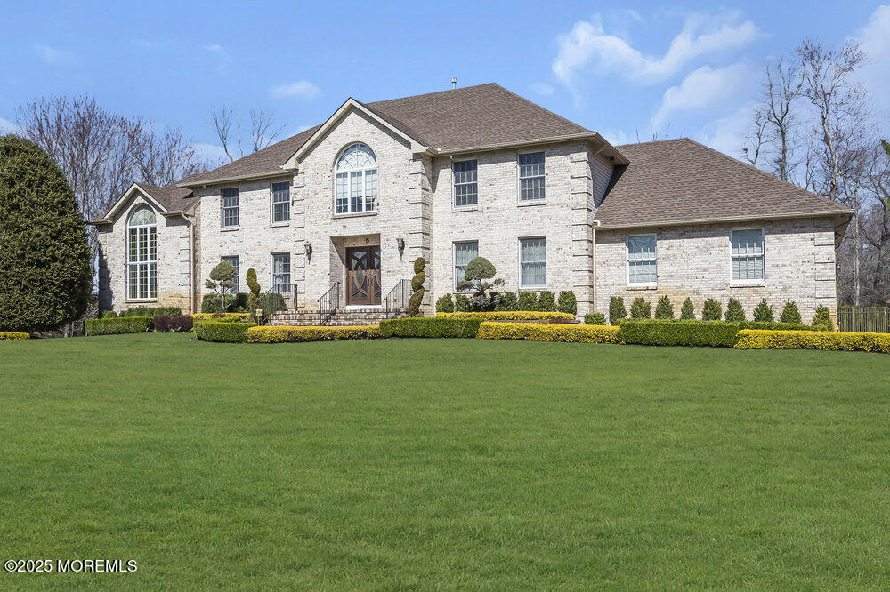 5 Shira Lane, Manalapan, New Jersey image 4