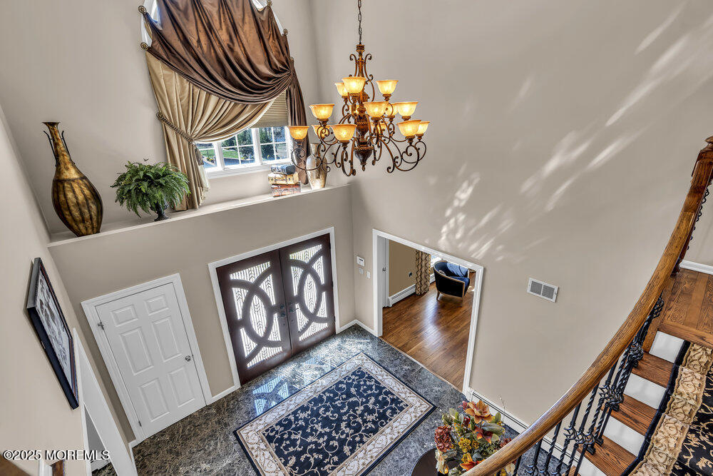 5 Shira Lane, Manalapan, New Jersey image 28