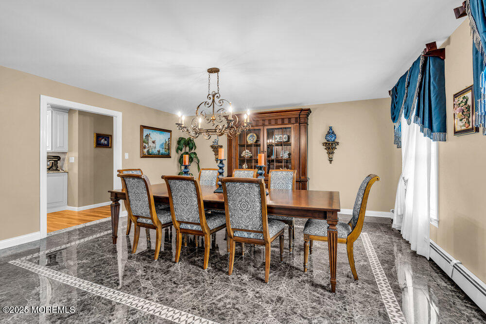 5 Shira Lane, Manalapan, New Jersey image 10