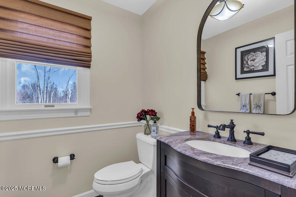 5 Shira Lane, Manalapan, New Jersey image 18