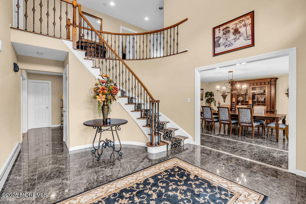 5 Shira Lane, Manalapan, New Jersey image 9