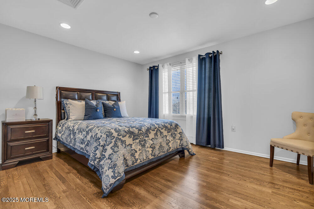 5 Shira Lane, Manalapan, New Jersey image 32