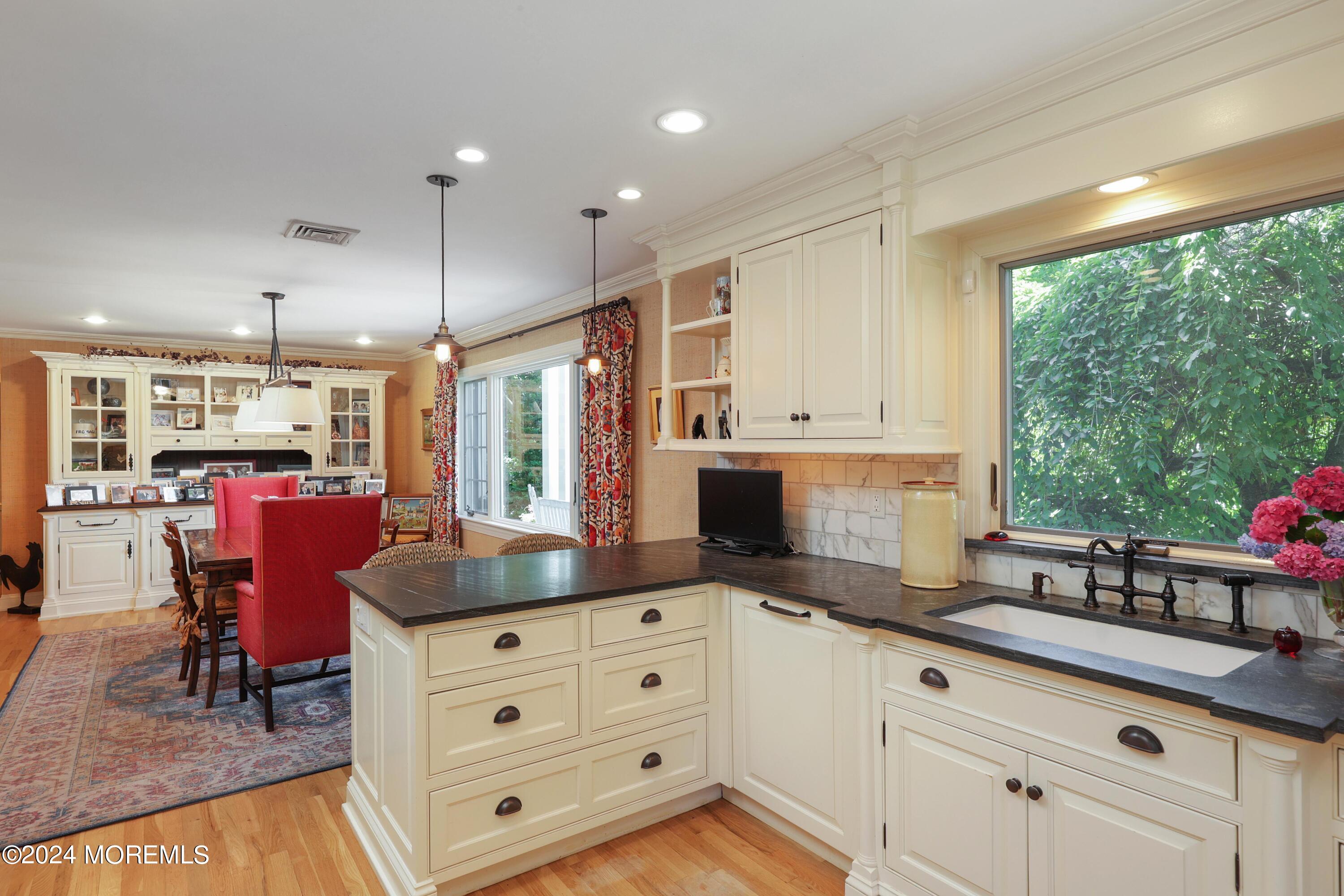 1 Van Circle, Rumson, New Jersey image 16