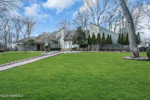 Photo of 8 Ross Court, Oakhurst, NJ 07755 (MLS # 22530409)