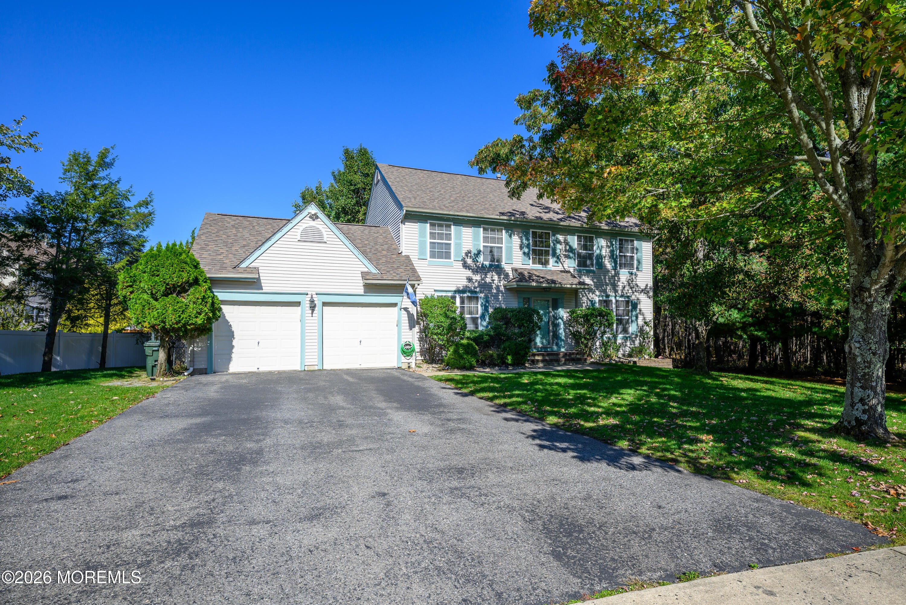 5 Hunters Green Court