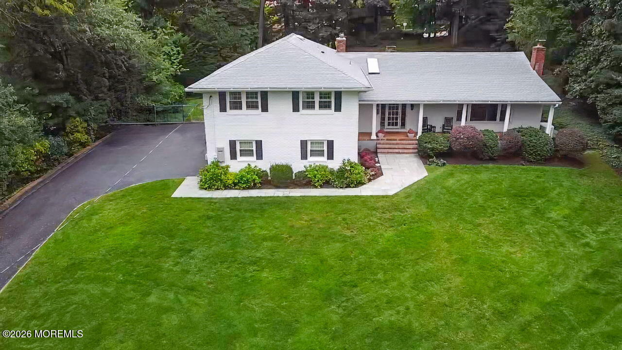 19 Circle Drive