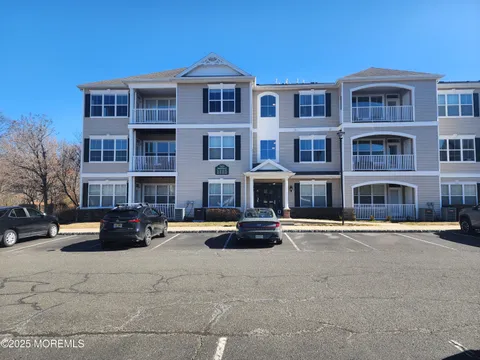 421 Sloan Court, Matawan, NJ 07747 - MLS#: 22508083