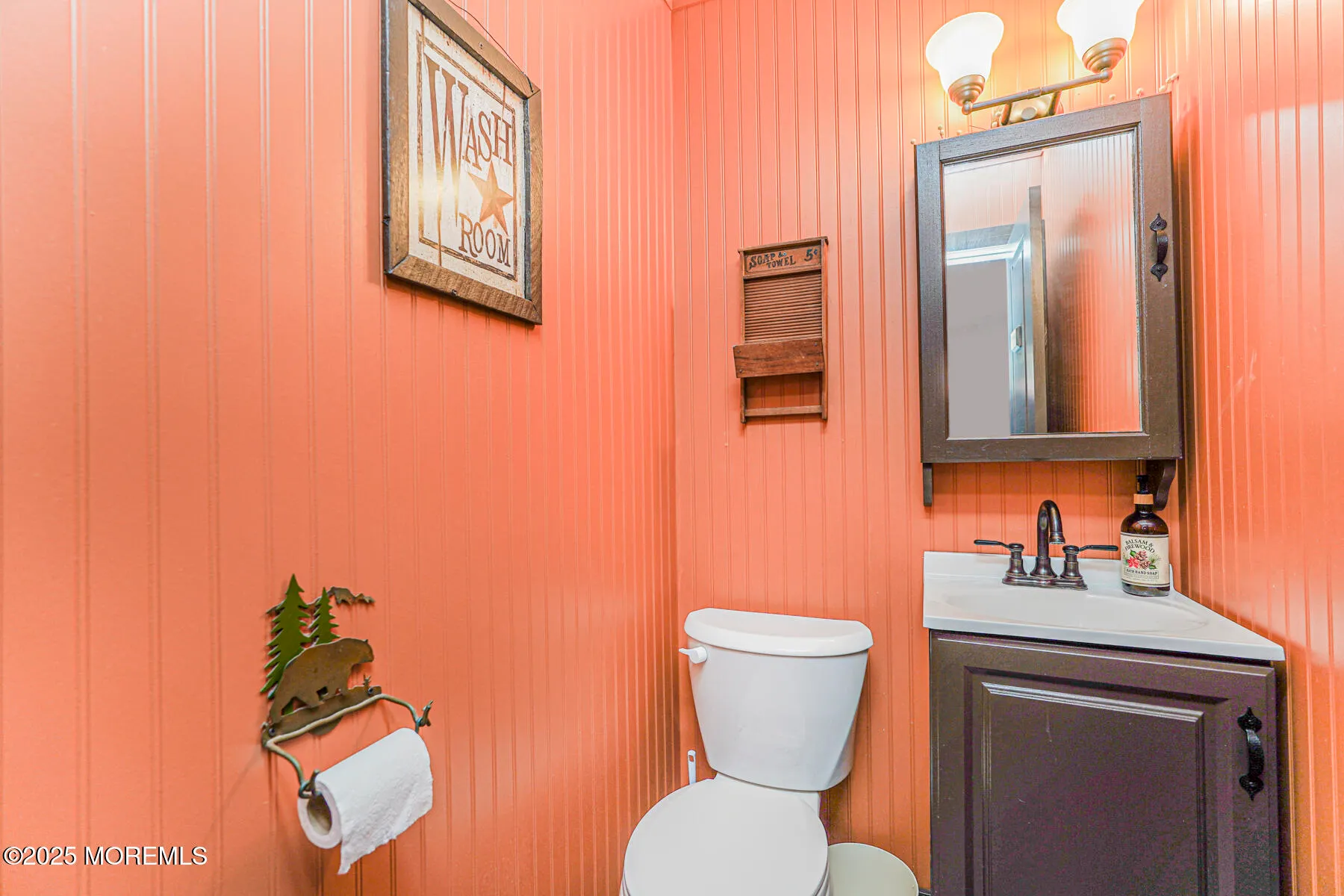 Middletown, New Jersey 07748, United States, 5 Bedrooms Bedrooms, ,3 BathroomsBathrooms,Residential,Active,186161