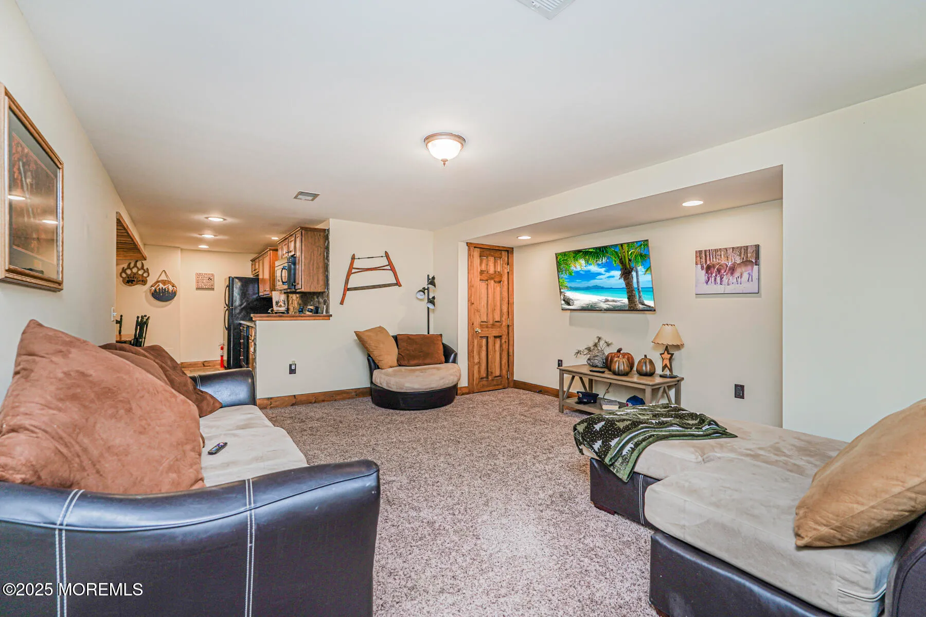 Middletown, New Jersey 07748, United States, 5 Bedrooms Bedrooms, ,3 BathroomsBathrooms,Residential,Active,186161