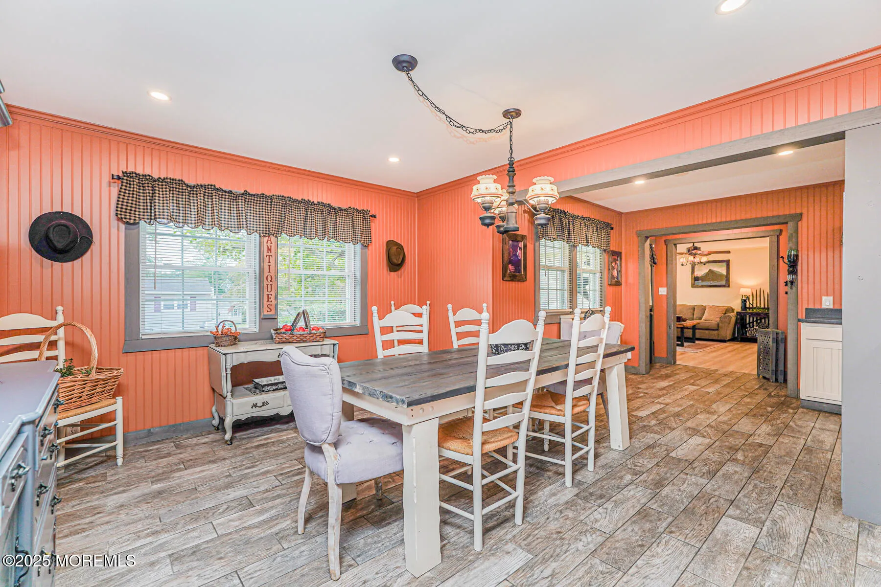 Middletown, New Jersey 07748, United States, 5 Bedrooms Bedrooms, ,3 BathroomsBathrooms,Residential,Active,186161