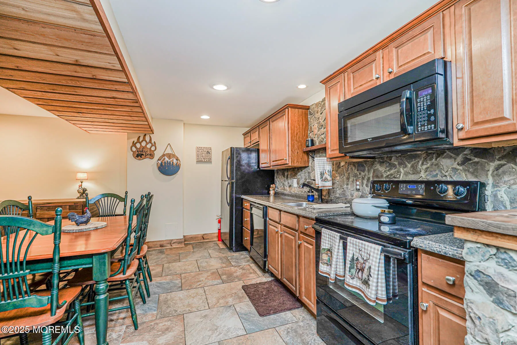 Middletown, New Jersey 07748, United States, 5 Bedrooms Bedrooms, ,3 BathroomsBathrooms,Residential,Active,186161