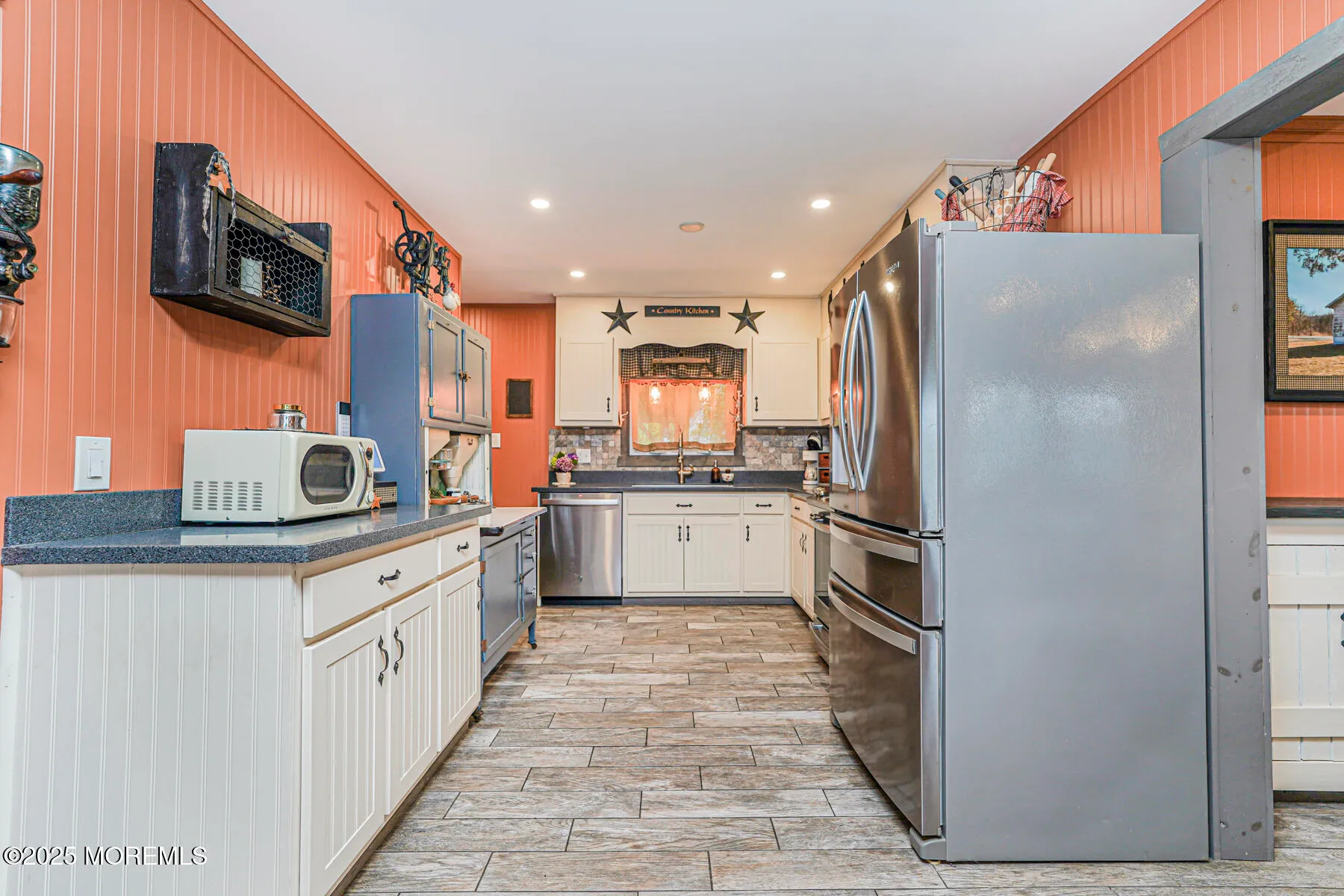 Middletown, New Jersey 07748, United States, 5 Bedrooms Bedrooms, ,3 BathroomsBathrooms,Residential,Active,186161