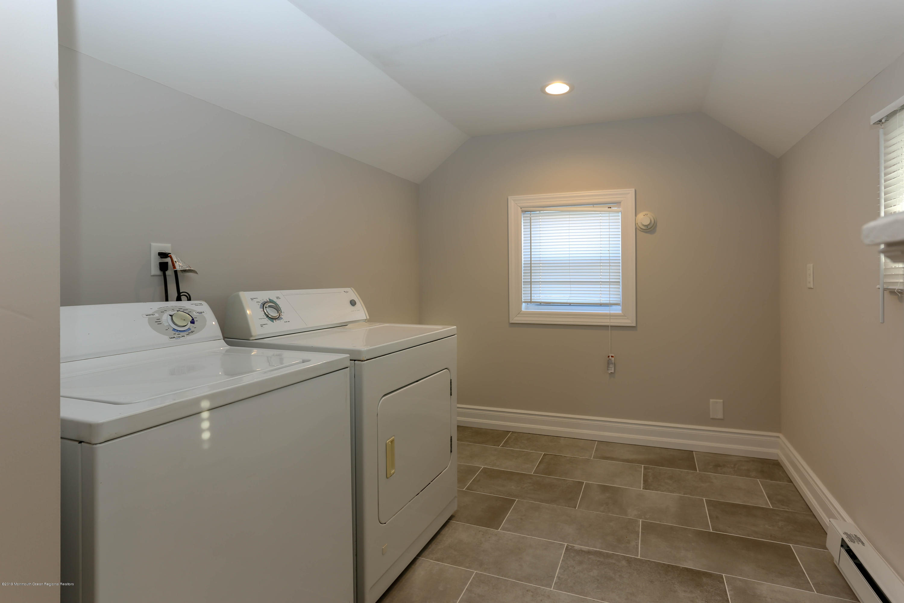 6 3rd Avenue 5