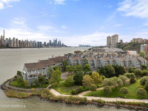 Condo For Sale - 9E Cove Lane<br/> North Bergen, NJ 07047