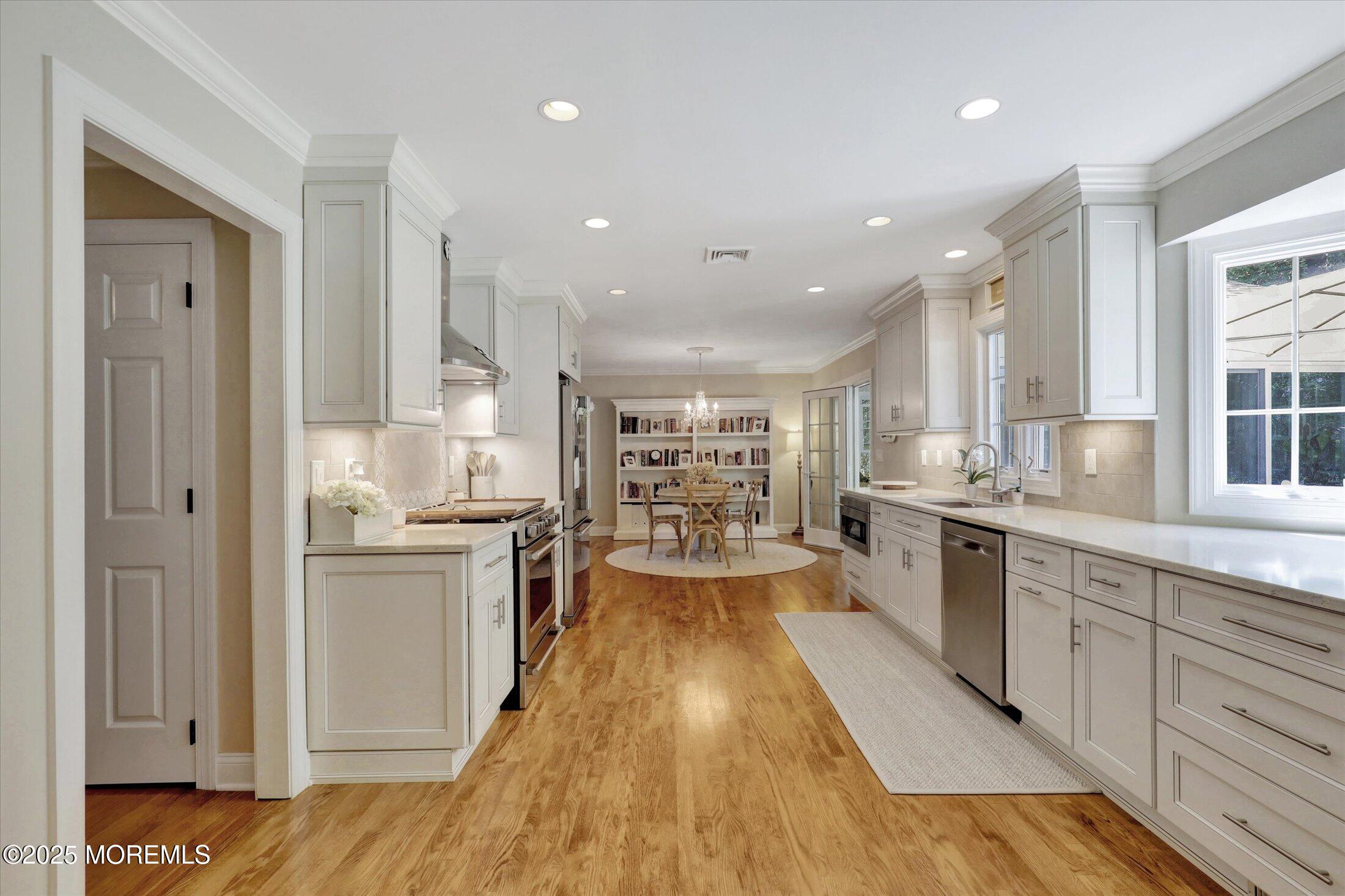 18 Algonquin Road, Holmdel, New Jersey image 7