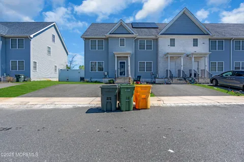 21 Sea Point Drive, Lakewood, NJ 08701 - #: 22512302