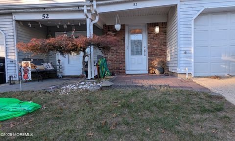Photo of 53 Thorne Lane, Matawan, NJ 07747 (MLS # 22534921)