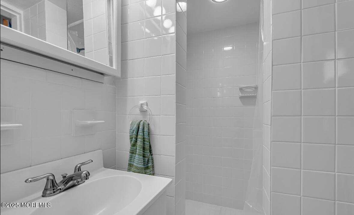 221 Harrison Avenue, Oakhurst, New Jersey image 32