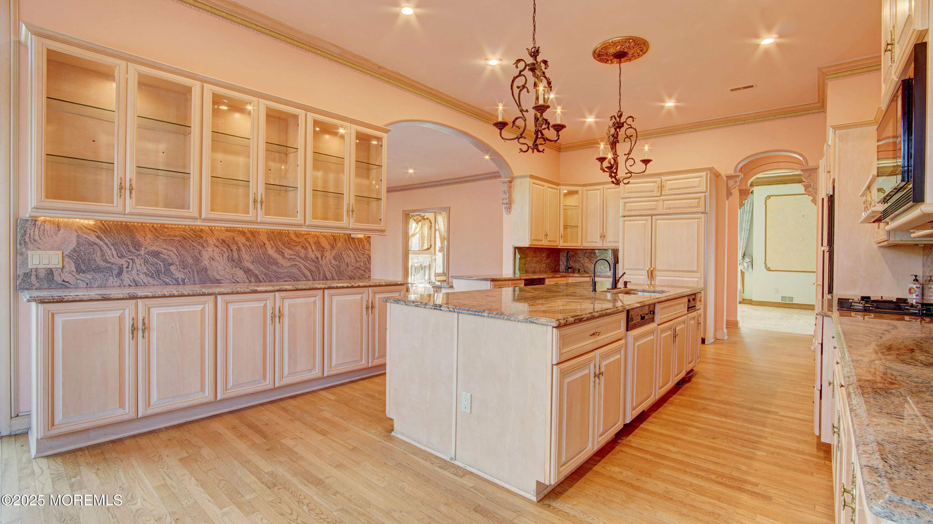 448 Fawns Run, Morganville, New Jersey image 25