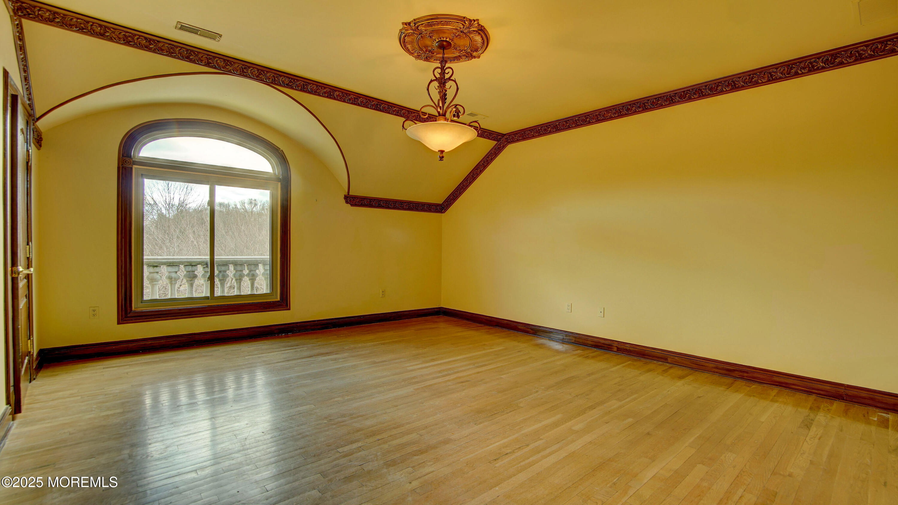 448 Fawns Run, Morganville, New Jersey image 39