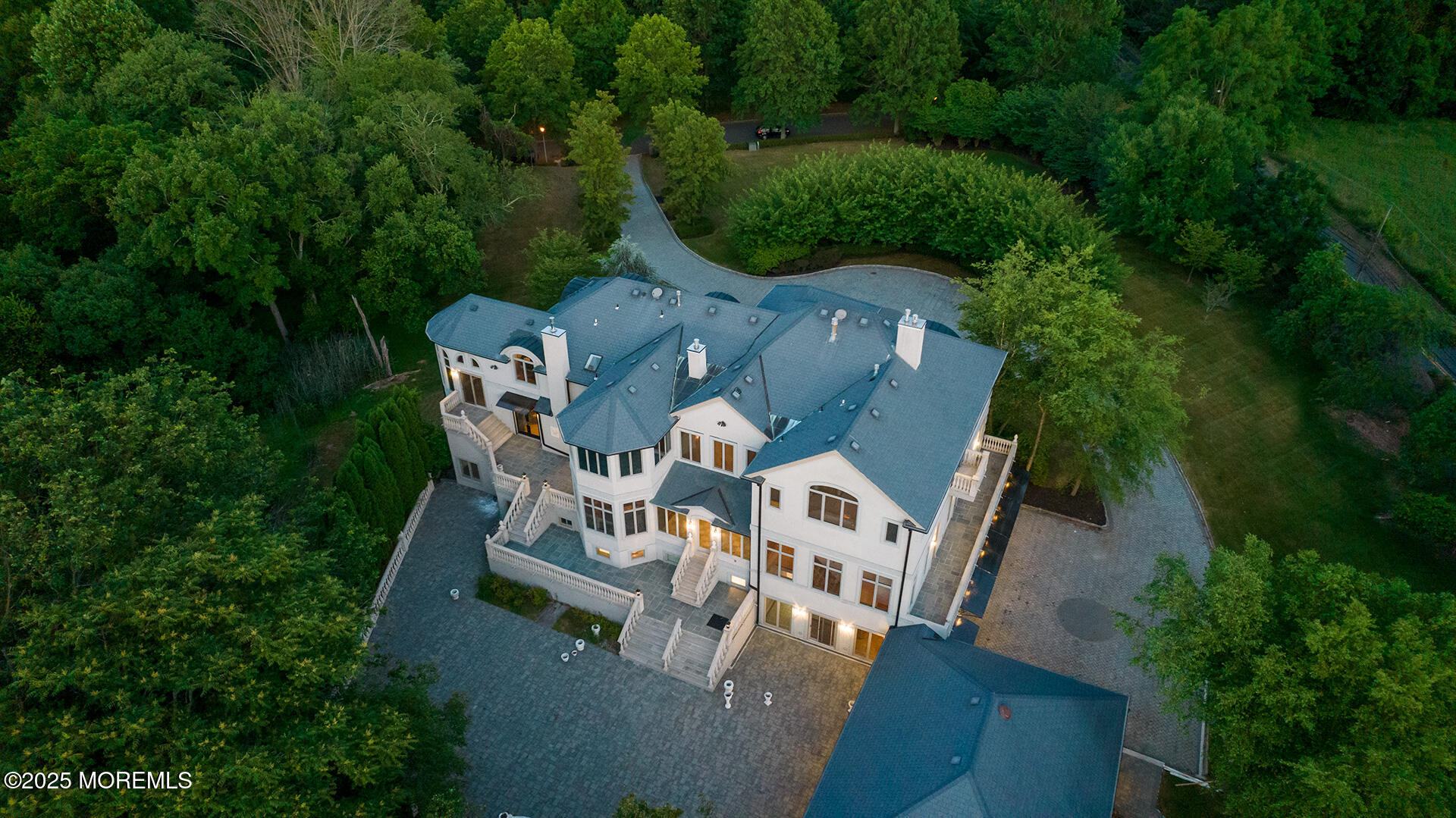 448 Fawns Run, Morganville, New Jersey image 11