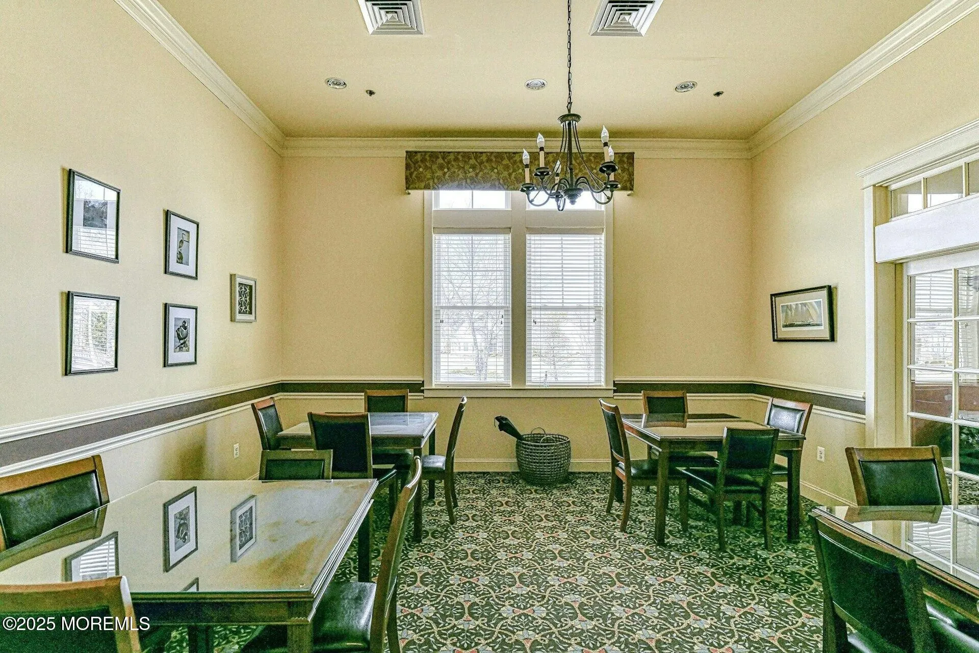 Barnegat, New Jersey 08005, United States, 2 Bedrooms Bedrooms, ,3 BathroomsBathrooms,Residential,Pending,82747