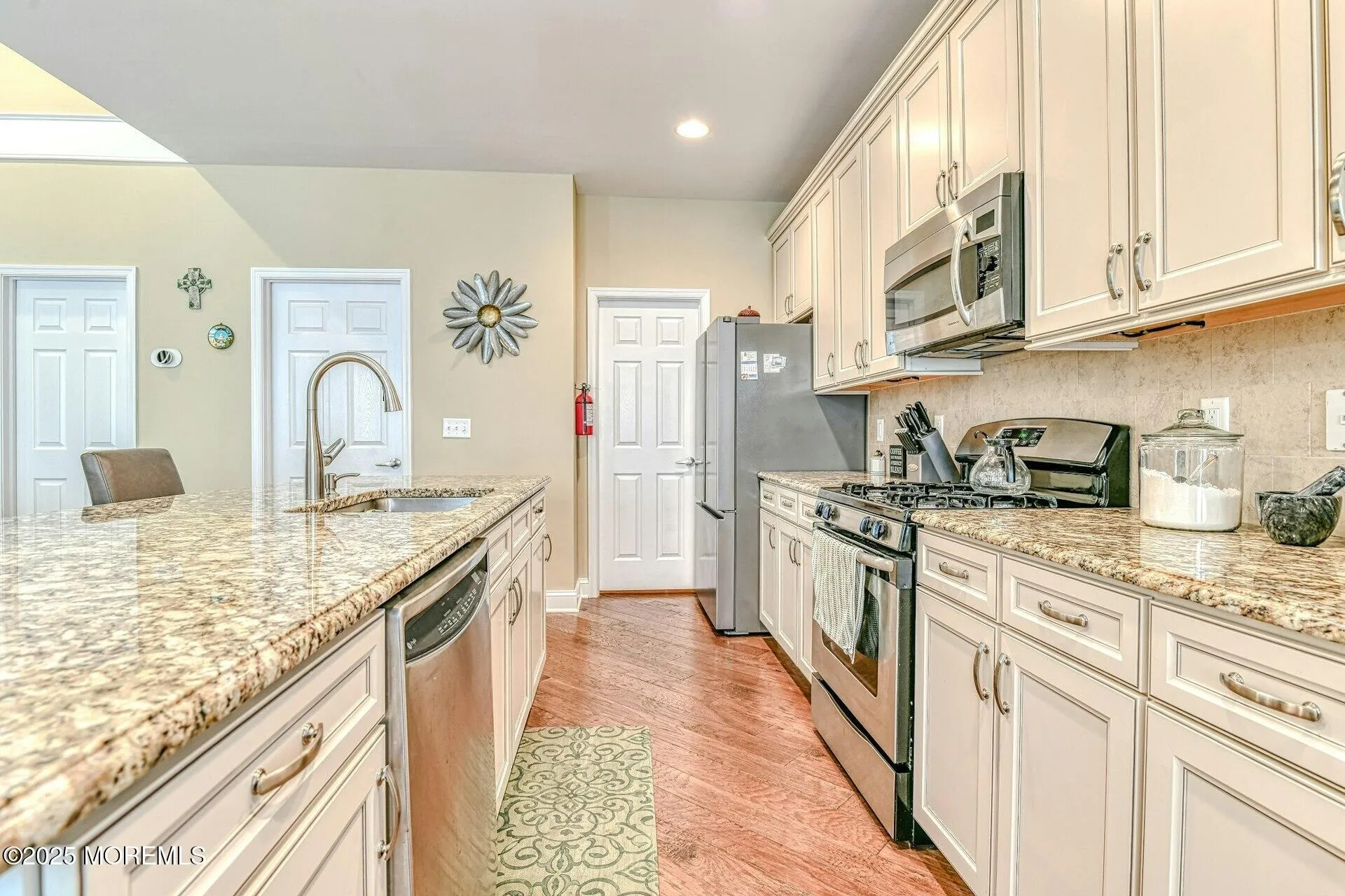 Barnegat, New Jersey 08005, United States, 2 Bedrooms Bedrooms, ,3 BathroomsBathrooms,Residential,Pending,82747