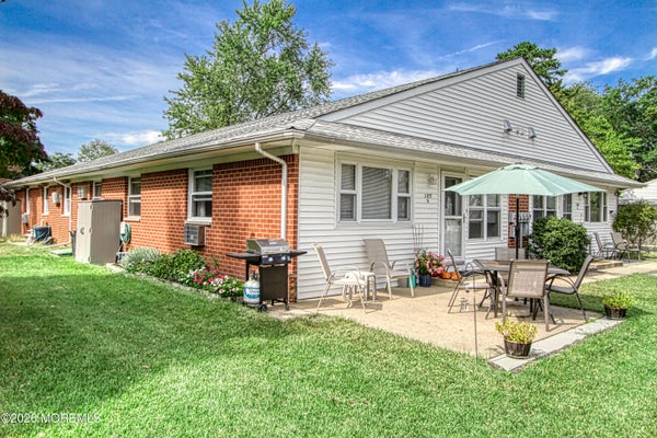 185D LAUREL PL, WHITING, NJ 08759 - Image f504d8ccbb2a6693d73c1da9f7768b1c/3966514595