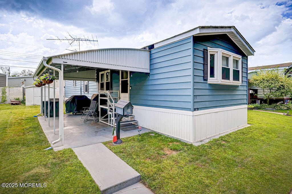 77 Shorehaven Drive 77