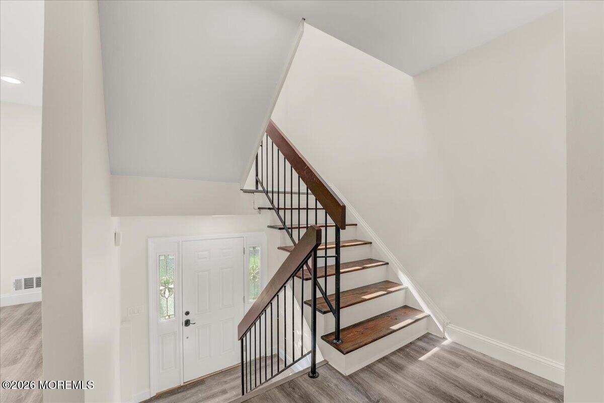 17 Emerald Lane