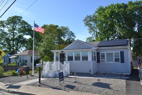 Homes For Sale - 267 Seeley Avenue<br/> Keansburg, NJ 07734