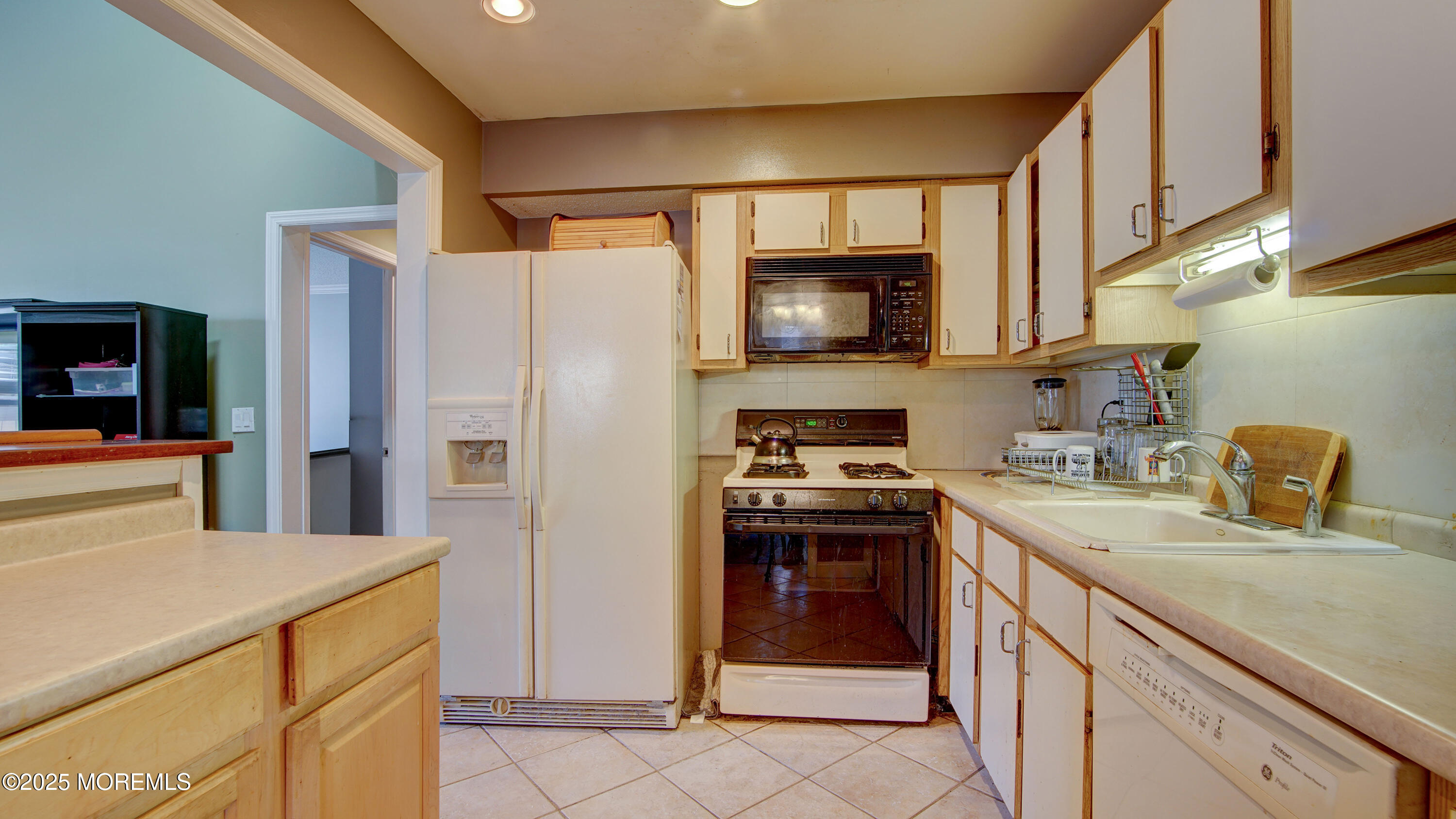 1404 Violet Lane, Jackson, New Jersey image 12