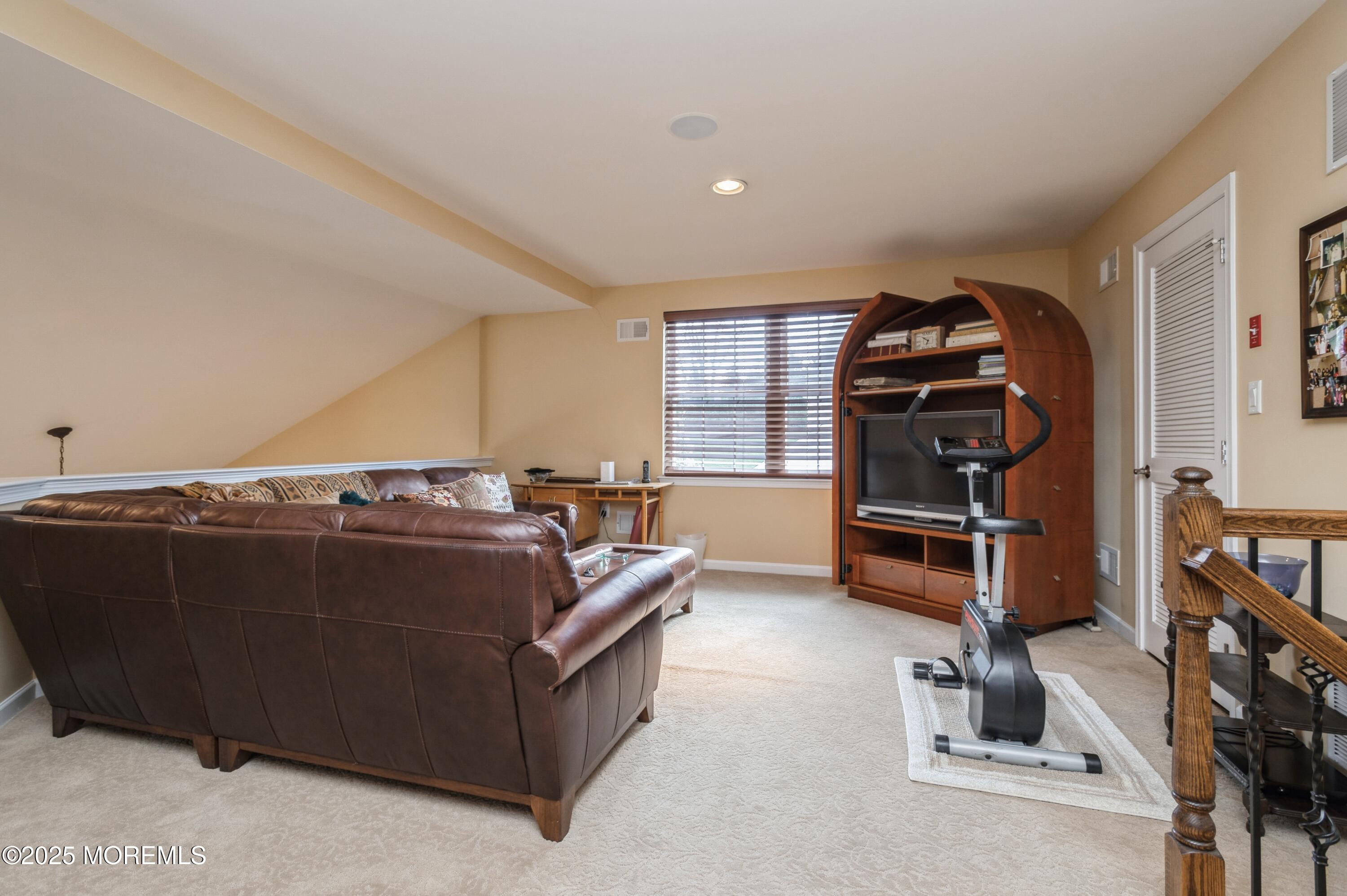 9 Memorial Court, Monroe Township, New Jersey image 29