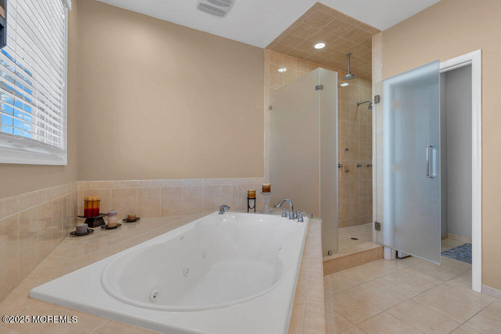 26 W Parsonage Way, Manalapan, New Jersey image 49