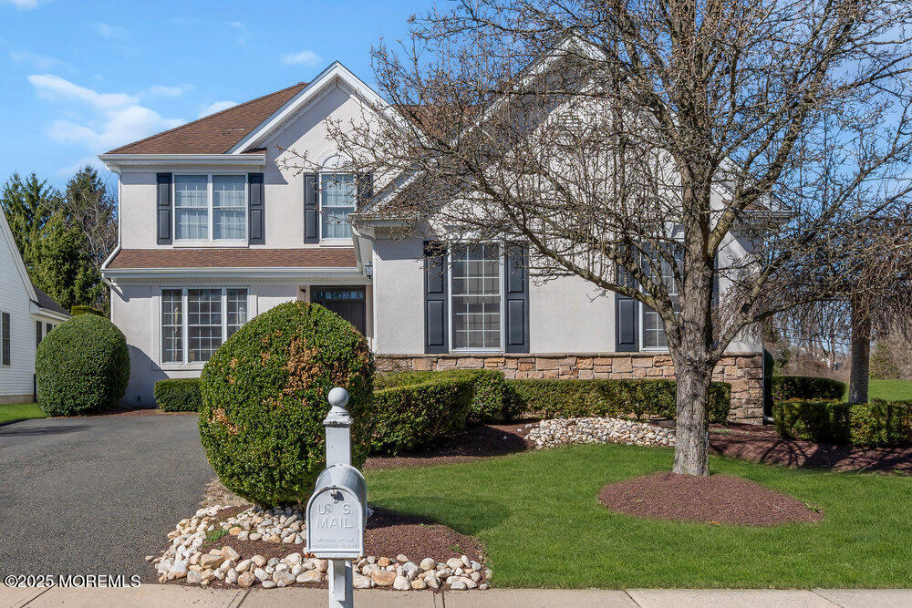 26 W Parsonage Way, Manalapan, New Jersey image 2